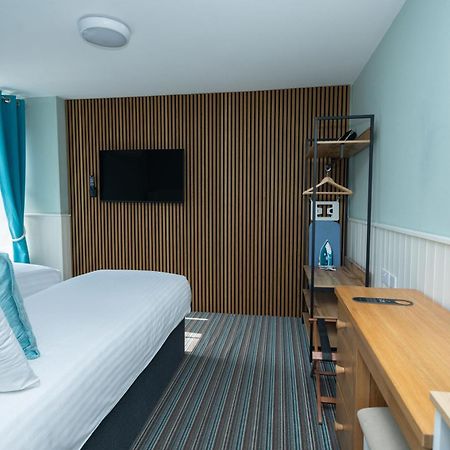 The Clarendon Hotel Deal Bagian luar foto