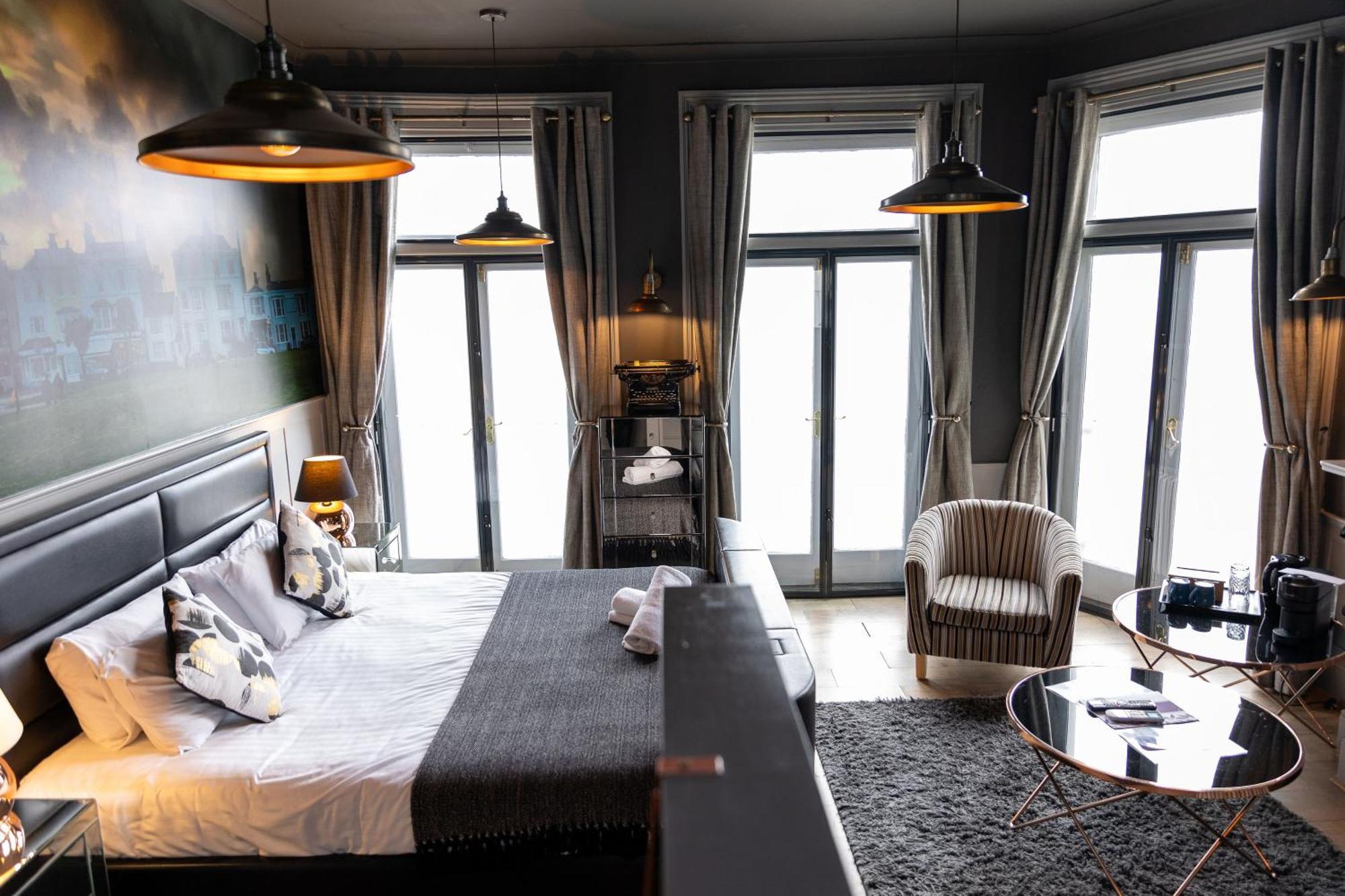 The Clarendon Hotel Deal Bagian luar foto