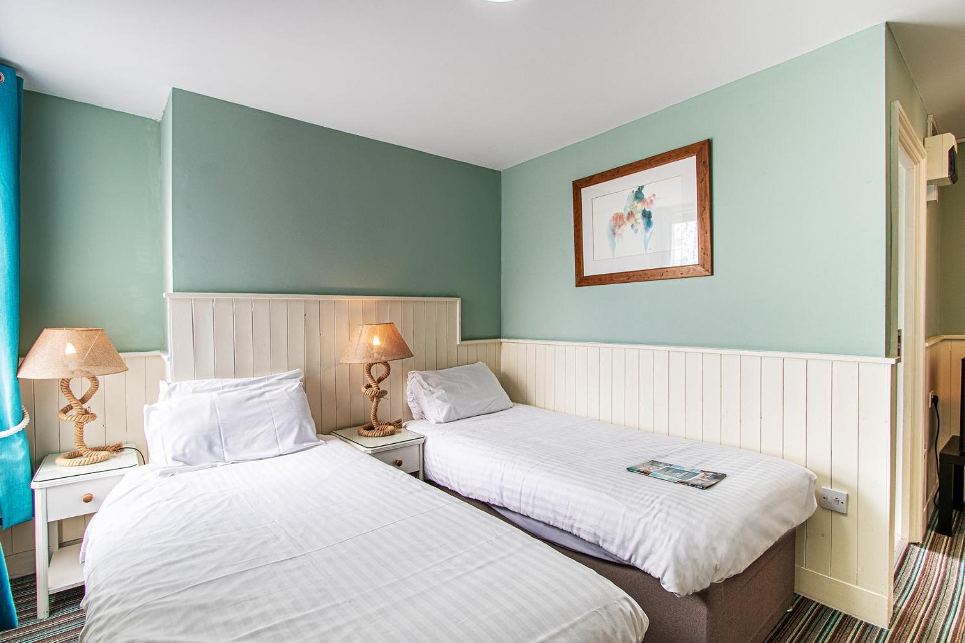 The Clarendon Hotel Deal Bagian luar foto