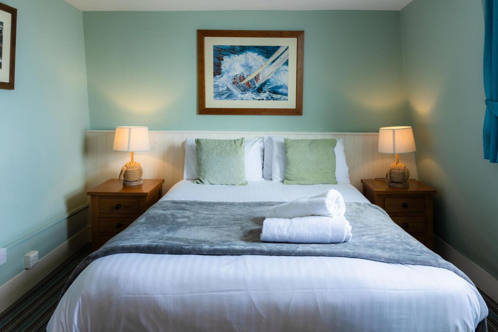 The Clarendon Hotel Deal Bagian luar foto