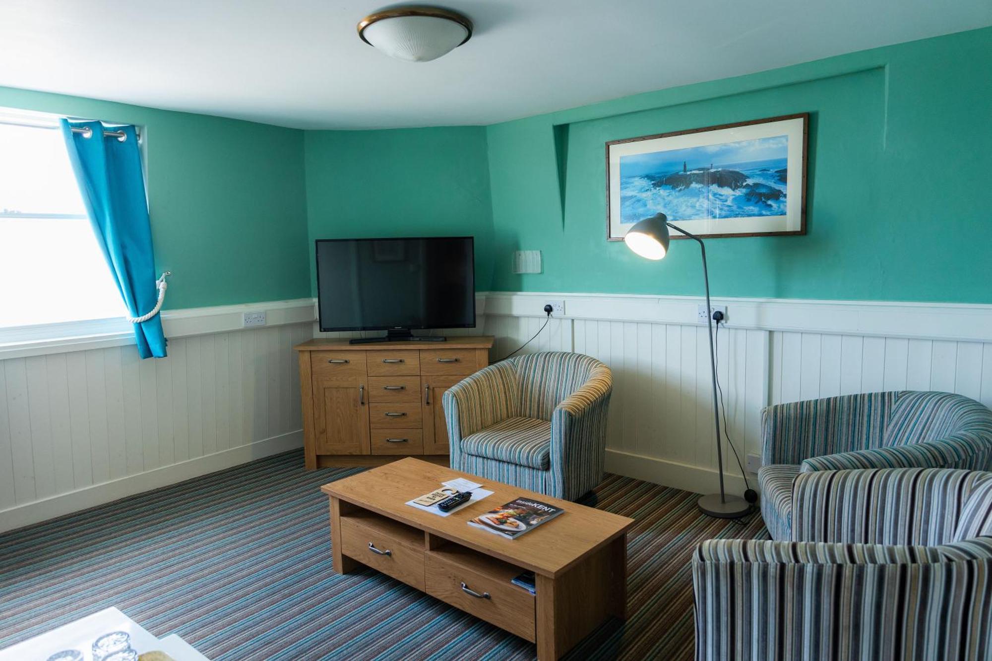 The Clarendon Hotel Deal Bagian luar foto