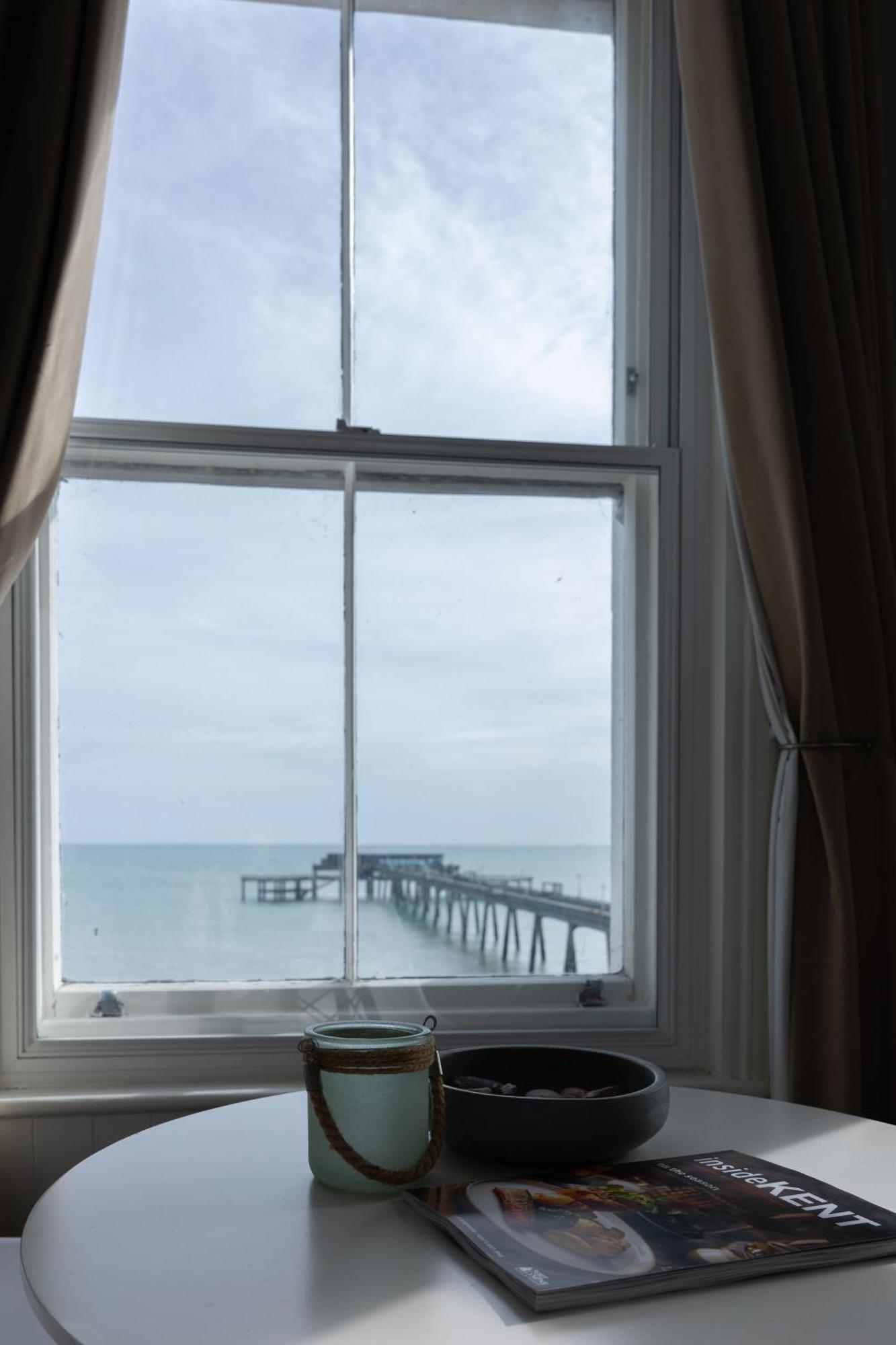 The Clarendon Hotel Deal Bagian luar foto