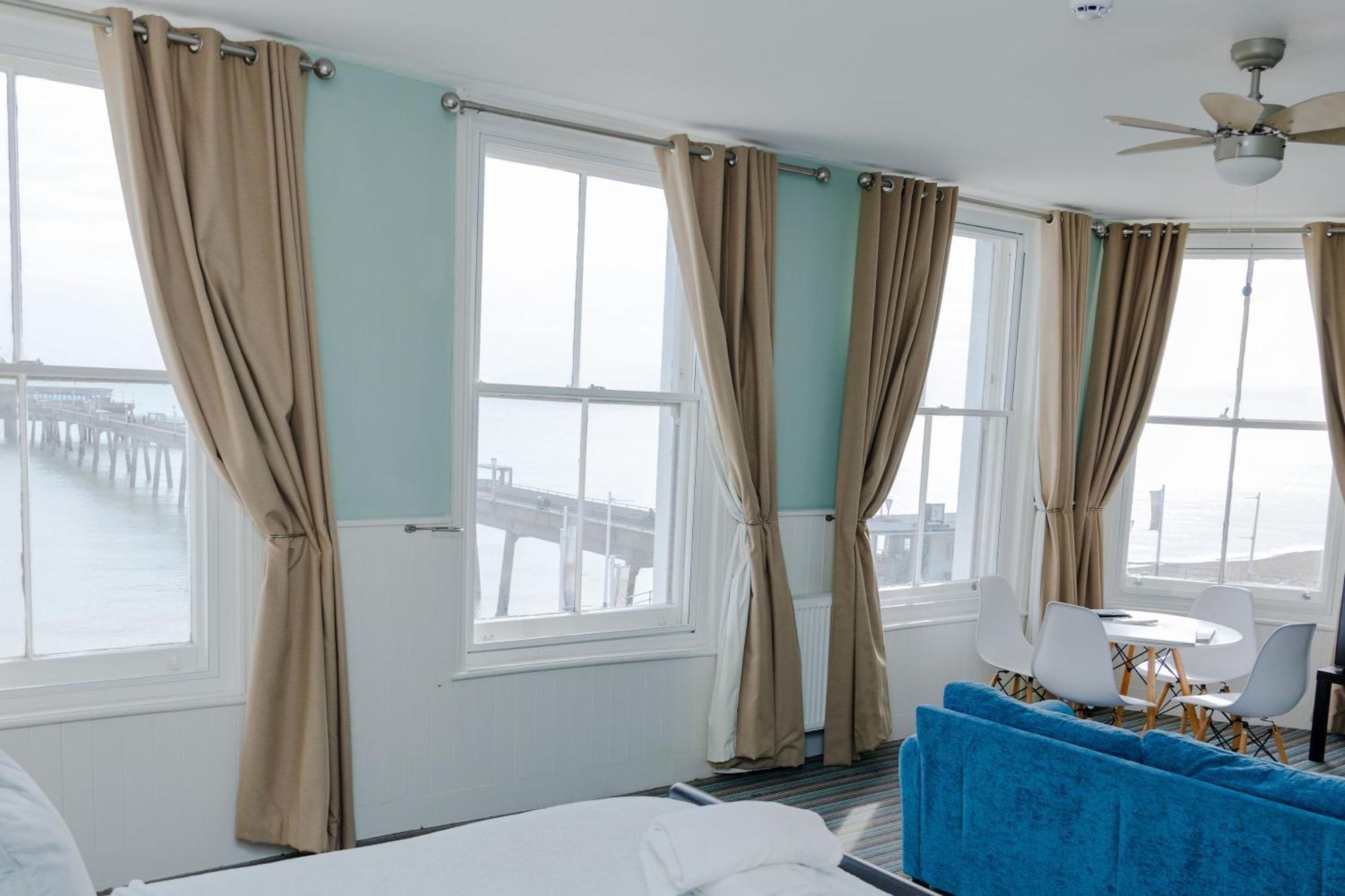 The Clarendon Hotel Deal Bagian luar foto