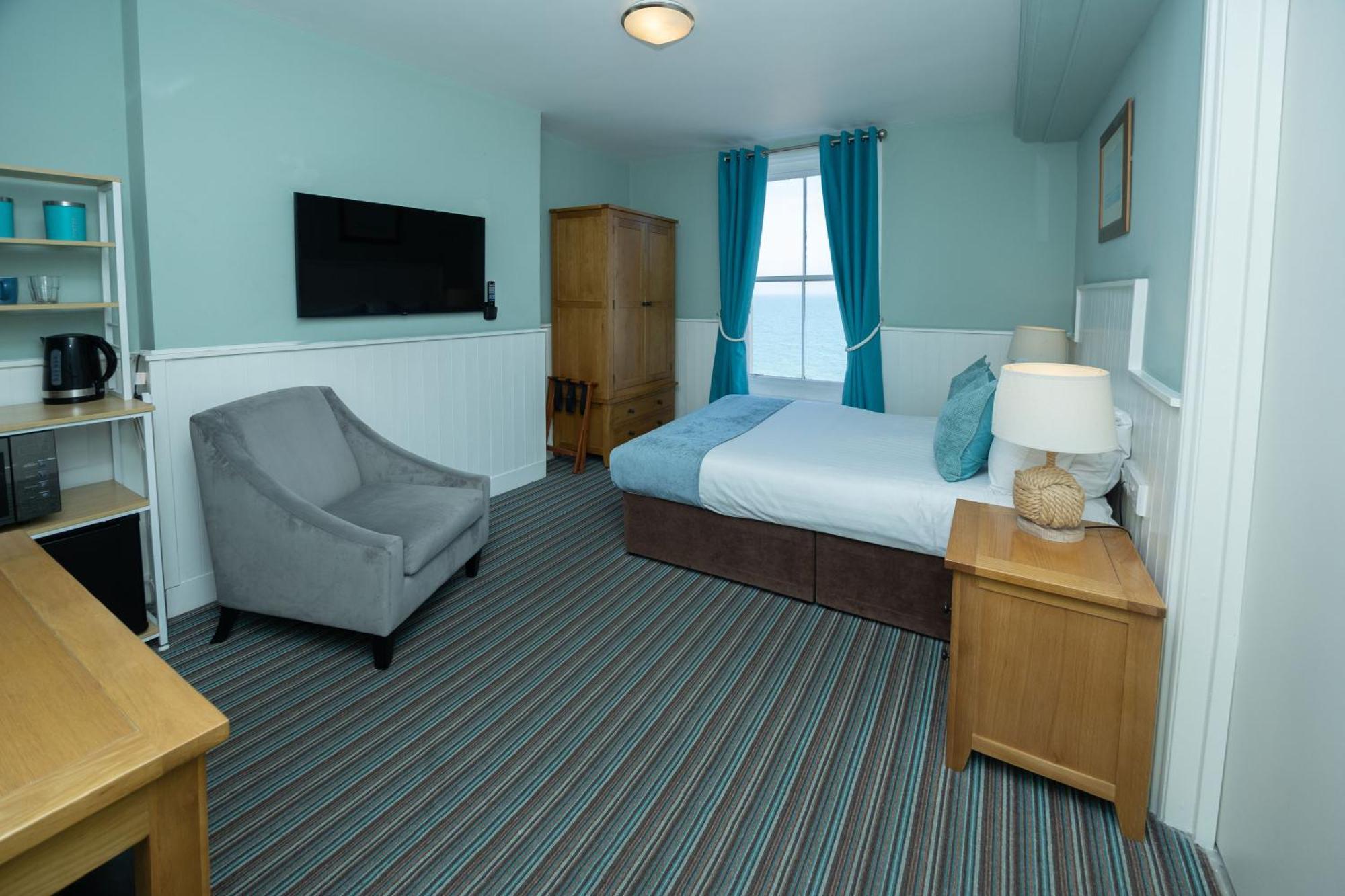 The Clarendon Hotel Deal Bagian luar foto